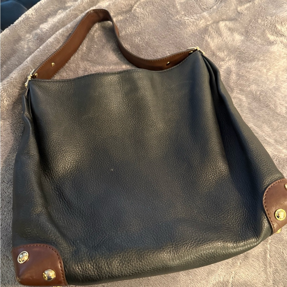 Michael Kors Black and Brown Leather Women's Bag with Gold hardware - Picture 2 of 10